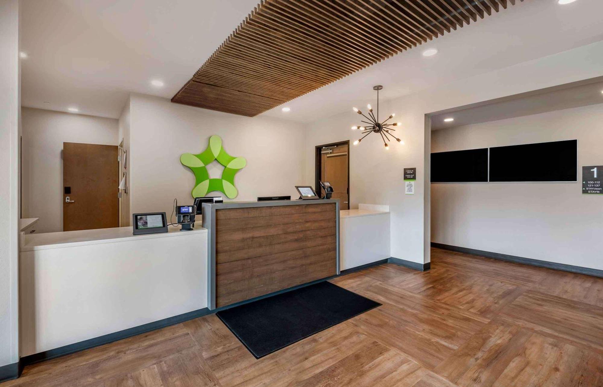 Extended Stay America Premier Suites - Tampa - Fairgrounds - Casino מראה חיצוני תמונה