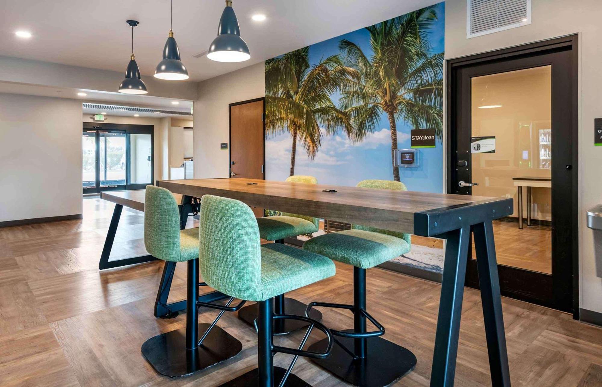 Extended Stay America Premier Suites - Tampa - Fairgrounds - Casino מראה חיצוני תמונה
