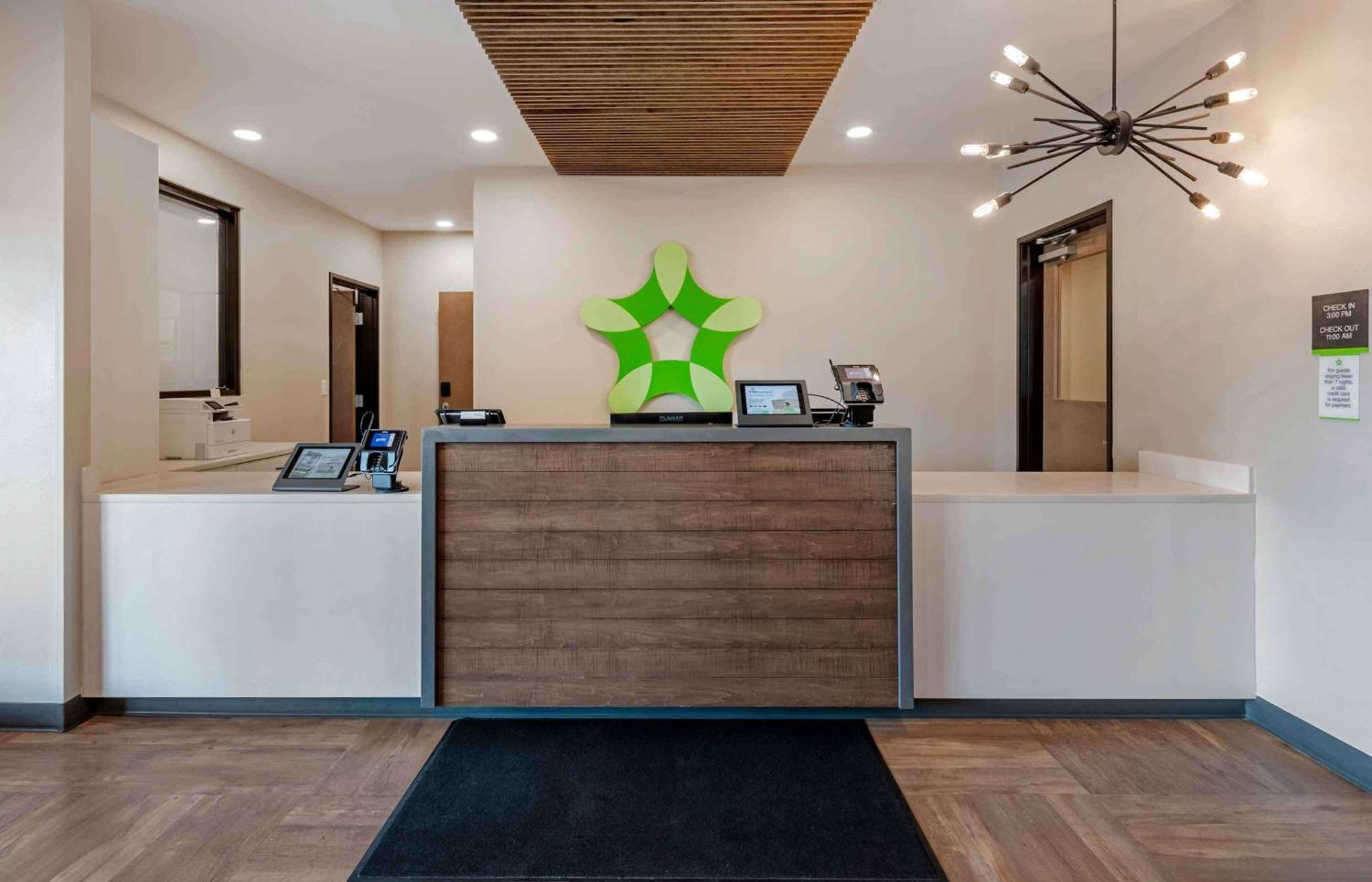 Extended Stay America Premier Suites - Tampa - Fairgrounds - Casino מראה חיצוני תמונה