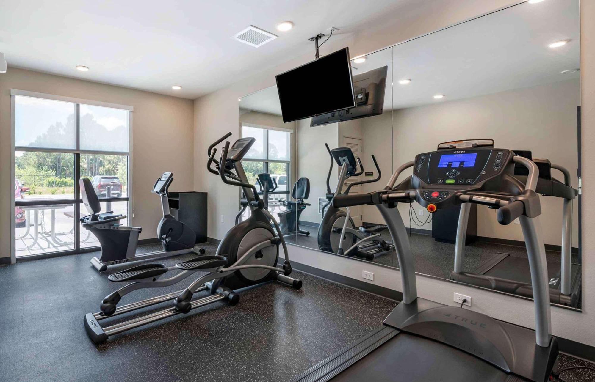 Extended Stay America Premier Suites - Tampa - Fairgrounds - Casino מראה חיצוני תמונה